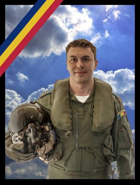 Anunțul de ULTIMĂ ORĂ făcut de autorități după moartea lui Florin Rotaru, pilotul militar care și-a sacrificat viața în timpul unui zbor demonstrativ! S-a întâmplat astăzi