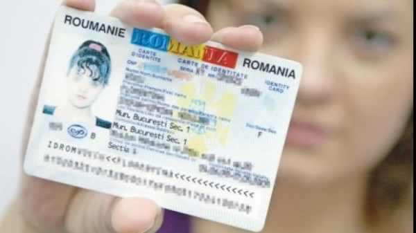 Anunţ important pentru mii de rom&acirc;ni! Se schimbă Cărţile de identitate. Klaus Iohannis a promulgat legea