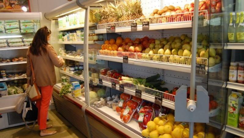FOTO! Ce a găsit un român, la vânzare, pe raftul unui supermarket: 