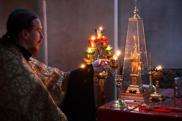 Vecernia Adormirii Maicii Domnului. Sf&acirc;nta Marie Mare, 15 august