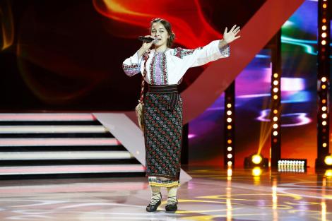 O poveste de viață, un glas cum n-ați mai auzit! Diana, o moldoveancă frumoasă, care a adus veselia românească pe scena Next Star!