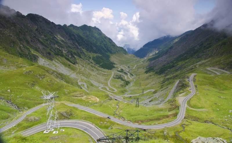 Atenție mare, șoferi! Circulaţia pe Transfăgăraşan va fi &Icirc;NCHISĂ luni, timp de patru ore