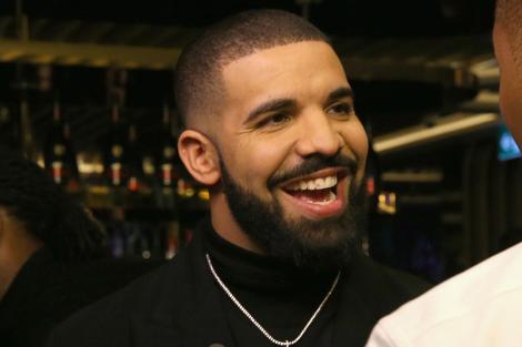 Drake și-a făcut o schimbare de look ȘOCANTĂ! Cum arată acum celebrul artist