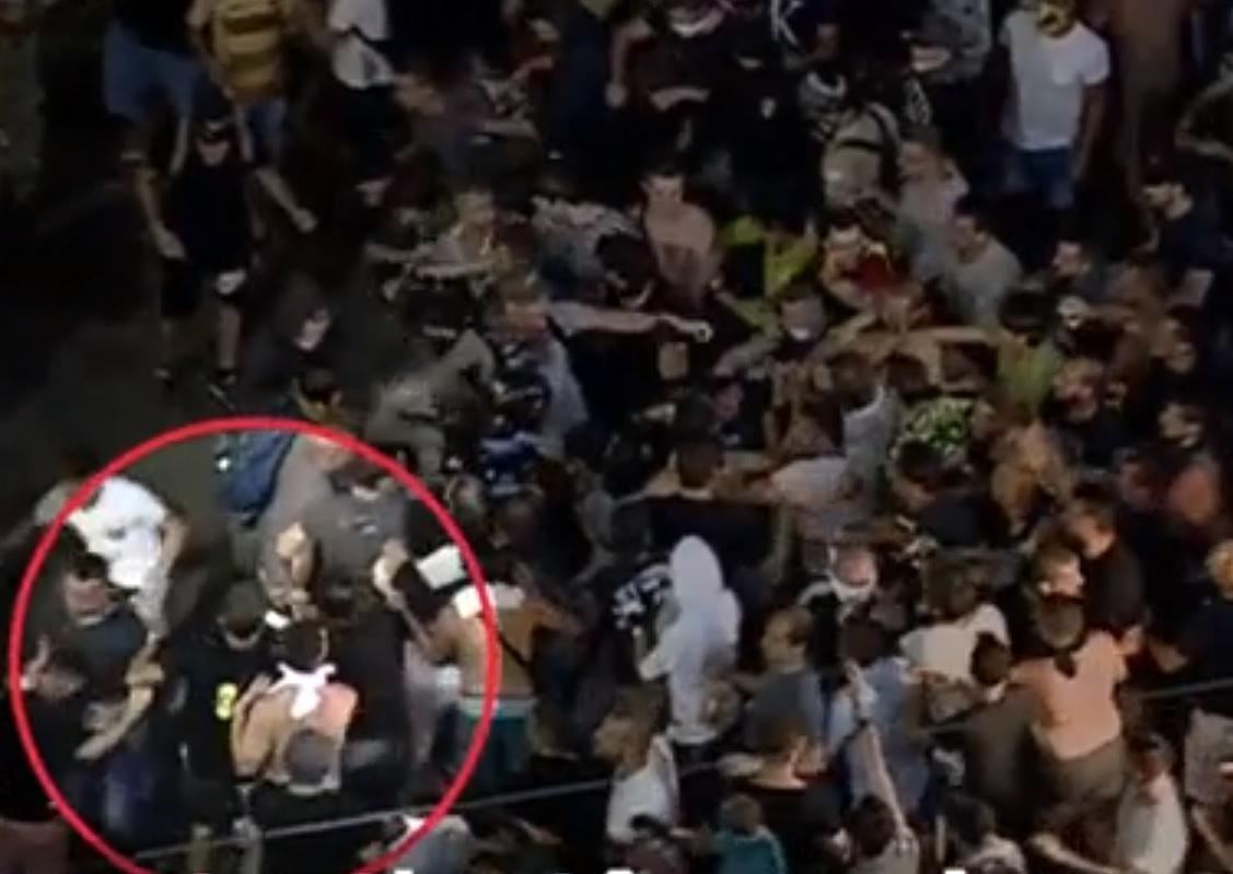 EL este bărbatul care a FURAT arma de la jandarmi! Ies la iveală detalii ȘOCANTE!