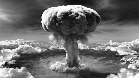 O bombă atomică, un sunet asurzitor, oraşe rase de pe faţa Pământului şi sute de mii de morţi! Atacul de la Hiroshima şi Nagasaki, recreat în realitatea virtuală