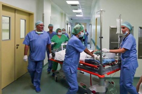 Un nou caz de infectare cu virusul West Nile în România! Un bărbat a ajuns la spital în stare gravă, după o înțepătură
