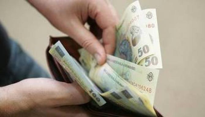 Vestea pe care o aşteptau toţi rom&acirc;nii cu credite! Ce se &icirc;nt&acirc;mplă cu indicele ROBOR, pe baza căruia se stabilesc dob&acirc;nzile