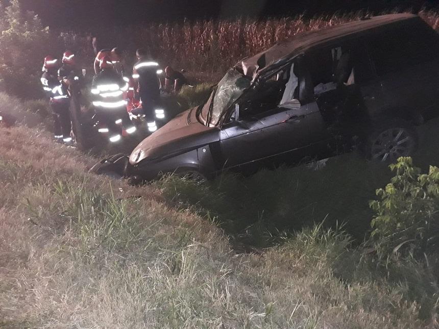 Un COPILAŞ de zece ani a fost găsit &icirc;n stop cardiorespirator, după un CUMPLIT accident rutier. Medicii au &icirc;ncercat timp de 60 de minute să &icirc;l reususciteze