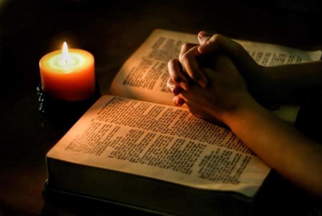 Cele două rugăciuni care te ajută să te &icirc;mpaci! Trebuie să urmezi o singură regulă și totul se va rezolva