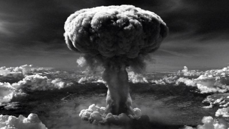 Pilotul care a lansat prima bombă atomică trebuia să fie medic, dar a ales să îi facă o „cinste” sinistră mamei lui. Declarațiile sale te ÎNMĂRMURESC! „Sunt mândru”