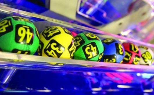 Uau! C&acirc;știgătorul celui mai mare premiu din istoria jocului Joker și-a ridicat premiul. O să PL&Acirc;NGI c&acirc;nd o să afli ce vrea să facă cu banii! &bdquo;&Icirc;mi fac datoria de...&rdquo;