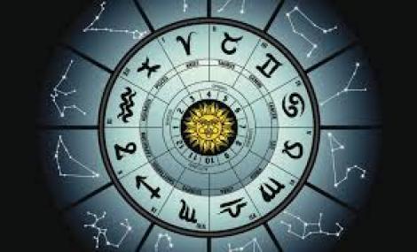 Horoscop 8 august 2018. Trei zodii vor trece prin clipe grele