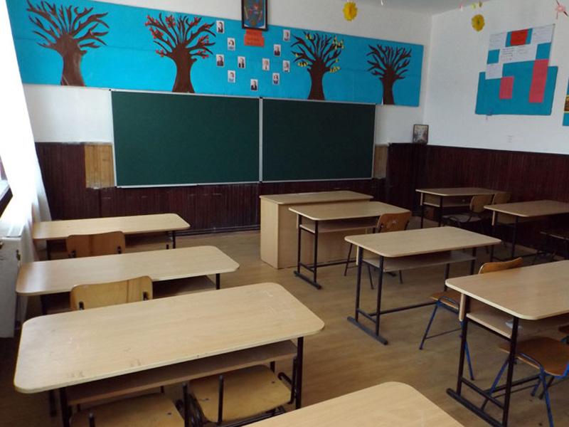 Profesorii au decis am&acirc;narea &icirc;nceperii anului școlar! Mai mulți elevi sunt &icirc;ncă &icirc;n vacanță!