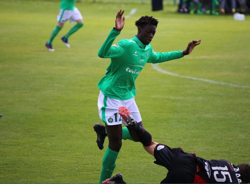 Tragedie &icirc;n fotbalul francez! Un jucător de la Saint Etienne a fost &icirc;mpușcat mortal. Clubul de Ligue 1 a confirmat decesul