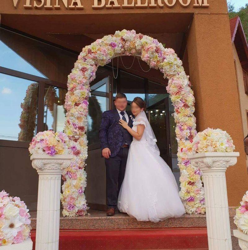 Dramă de nedescris pentru doi tineri proaspăt căsătoriți! Nașul lor A MURIT la două zile de la NUNTĂ! Avea 26 de ani