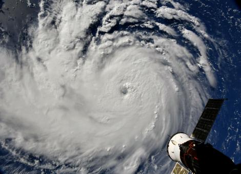 Gata, uraganul Florence a început să facă PRĂPĂD! „Ne distruge statul”