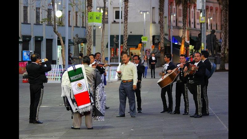 Cel puțin TREI MORȚI și șapte răniți,într-o zonă turistică din Mexic. Detaliile atacului sunt ȘOCANTE: cum s-au ”deghizat” suspecții
