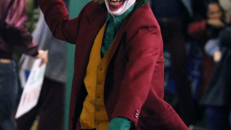 Imagini de pe platourile de filmare ale noului film “Joker”. Schimbarea majoră prin care a trecut personajul principal - GALERIE FOTO