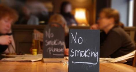 Vestea rea pentru fumătorii români. Pot rămâne fără un drept