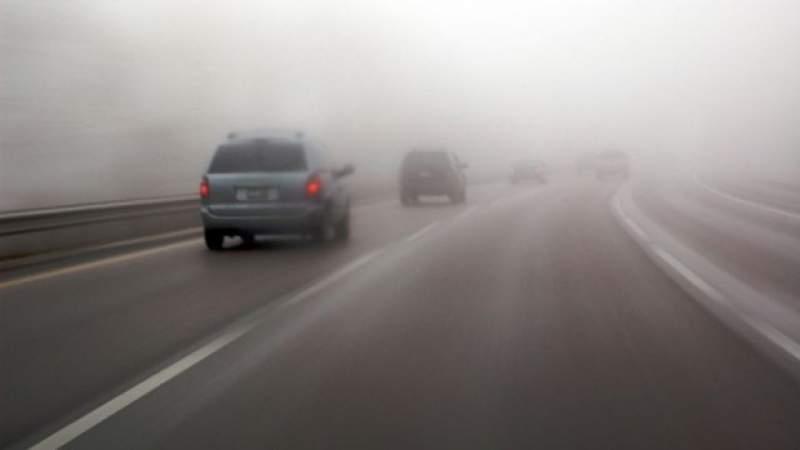 ULTIMĂ ORĂ! Șoferii trebuie să fie în alertă! Este Cod GALBEN de ceață în mai multe localități din țară