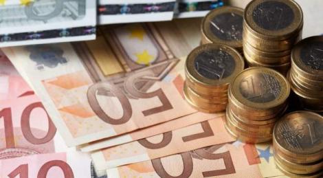 BNR Curs valutar 5 septembrie. Cât crește euro și cât costă dolarul