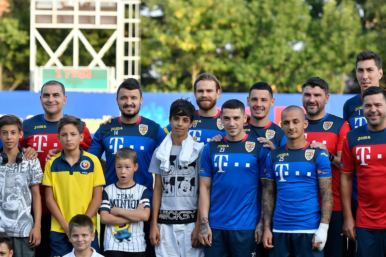 Rom&acirc;nia - Muntenegru, Liga Națiunilor. Accidentare de ultim moment &icirc;n echipa Rom&acirc;niei. Cel mai &icirc;n formă mijlocaș, OUT!