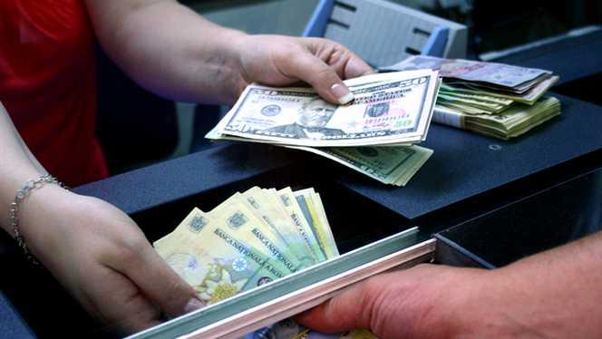 BNR Curs valutar 7 septembrie. Leul scade puternic! C&acirc;t costă azi Euro Dolar