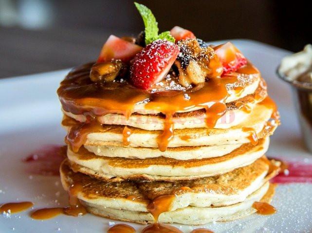 Rețeta de clătite americane, desertul simplu de făcut, dar cu un gust excelent