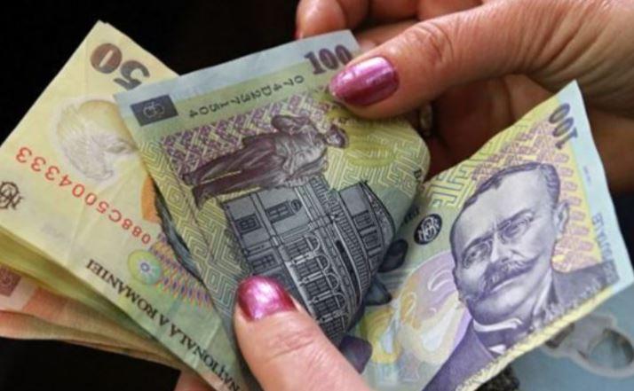 Este oficial! Toți bugetarii vor primi bani mai mulți &icirc;ncep&acirc;nd cu luna februarie!