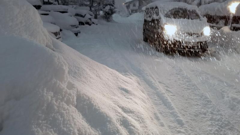 Iarnă grea în Europa! Zăpada depăşește trei metri, școlile au fost închise. Cod de vreme severă și în România și Bulgaria