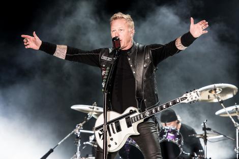 Solistul trupei Metallica, planuri mari înainte de a veni în România! În ce s-a implicat