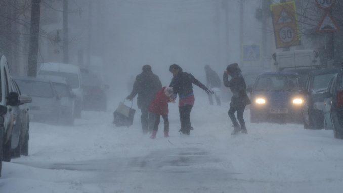 ANM, atenționare meteorologică de zăpadă și viscol în România. Zonele afectate