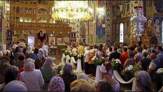 Studiu! S-a demonstrat că mersul la biserică prelungește viața și alungă depresia din viața oamenilor!