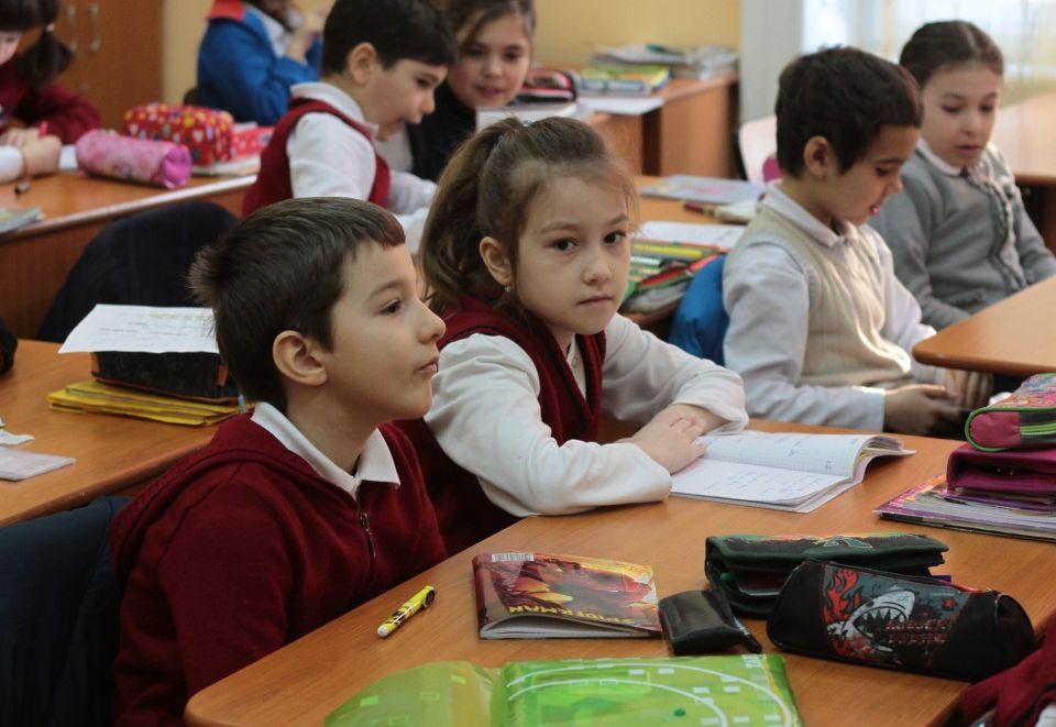 Chinul copiilor din Rom&acirc;nia anului 2019: &rdquo;Vreau să ajung ceva &icirc;n viață&rdquo;