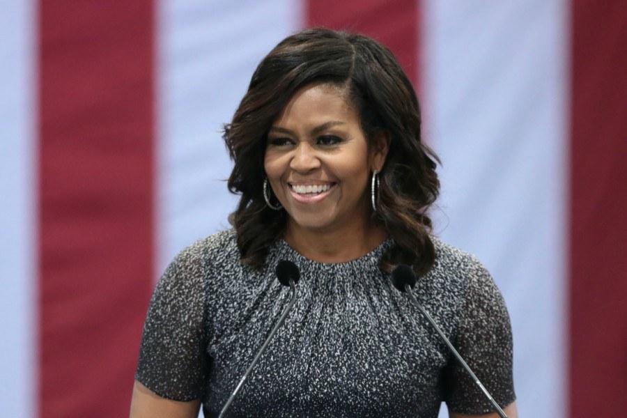 Michelle Obama &icirc;mplinește 55 de ani. Lucruri neștiute despre Prima Doamnă. Cum o alintă fostul președinte al Americii și cum a fost cerută de soție
