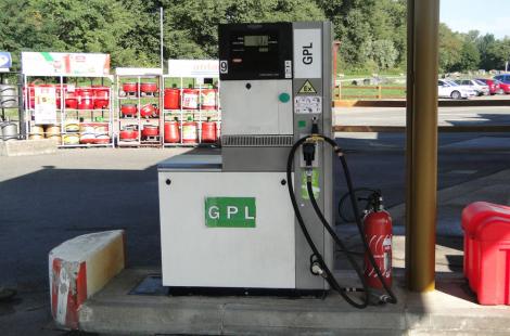 De ce e mai ieftin gazul de la stațiile GPL față de cel de butelie