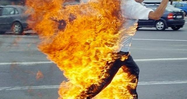 Caz cutremurător! Și-a ars soțul de viu pentru că a refuzat să &icirc;i dea parola de la telefon