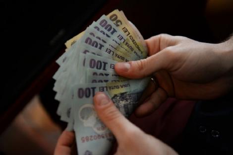 O taxă ar putea fi eliminată în România! Cine va scăpa de plată