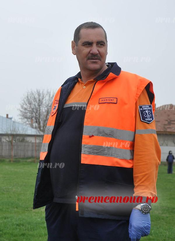 Caz șocant! Asistent medical de la Ambulanța din B&acirc;rlad, găsit beat mangă la serviciu: "Uneori &icirc;i lovește pe pacienți"