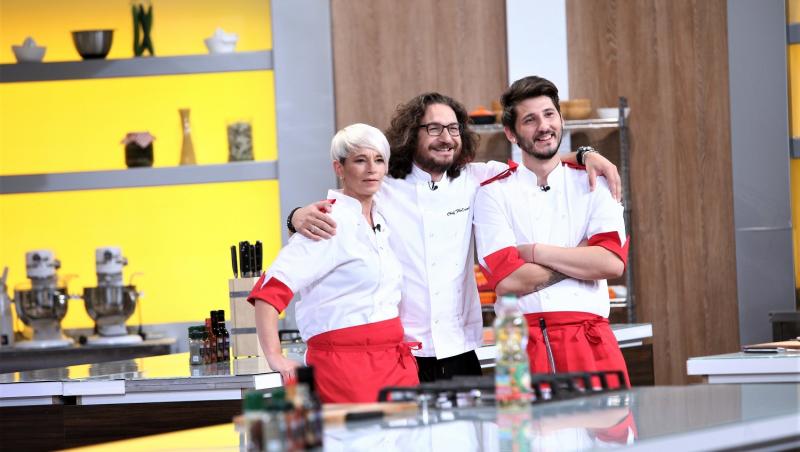 Farfurie-record, în semifinala „Chefi la cuțite”. Chef Sorin Bontea: „Prima probă ne umple de spume!”