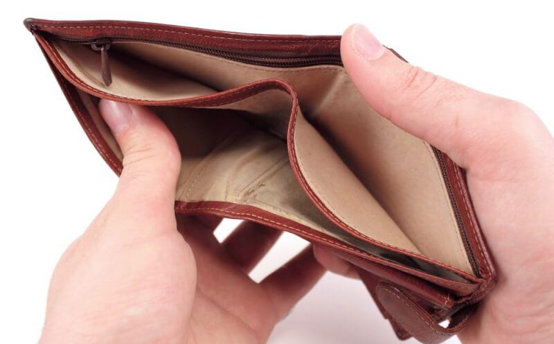 Degeaba ne-am bucurat de creșterea salariilor! Patronii anunță un val de concedieri, &icirc;n următoarea perioadă