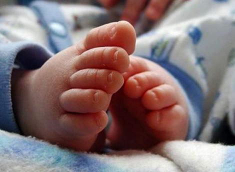 Caz revoltător la Vaslui! Motivul pentru care trupul neînsuflețit al unui bebeluș este ținut la morga unui spital de două luni