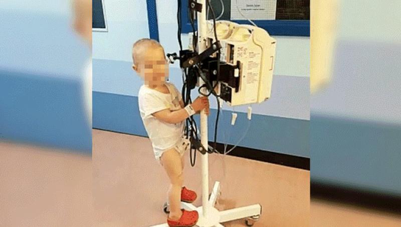 Părinții au descoperit că fetița lor de 2 ani are cancer după ce au fotografiat-o într-o ipostază extrem de gingașă! Care a fost semnul care le-a dat de gândit