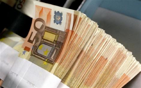 Salarii de 6 000 de euro lunar pentru români! În ce condiții pot câștiga acești bani de la începutul lunii iunie