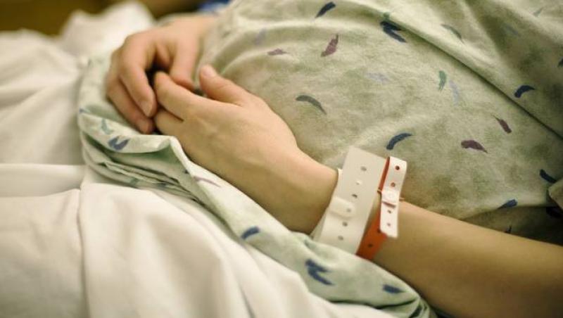 O femeie aflată în comă de 14 ani, abuzată de asistentul care o îngrija, a nascut! Tânăra era trează, dar paralizată, în timpul atacului