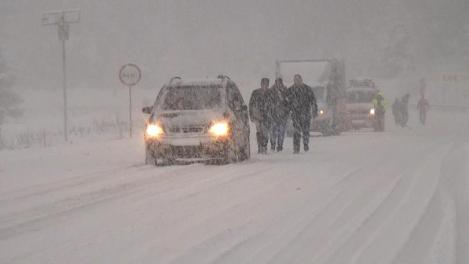 ANM a emis atenționare meteo de vreme rea până vineri! Zonele în care ninsorile fac ravagii