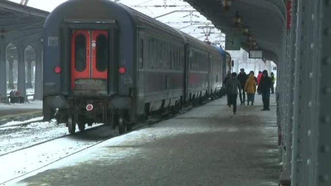 Trenurile au &icirc;nt&acirc;rzieri din cauza problemelor cu electricitatea. Anunțul CFR