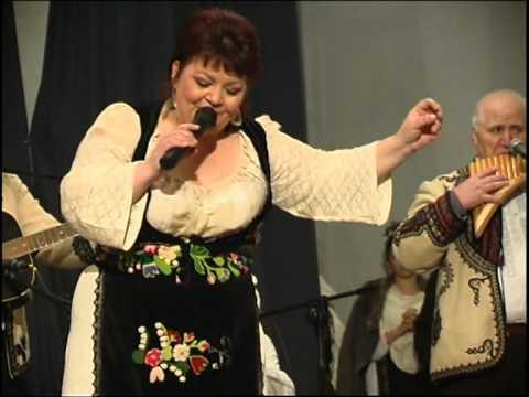 Doliu &icirc;n muzica populară! O &icirc;ndrăgită c&acirc;ntăreață a murit fulgerător, la 55 de ani