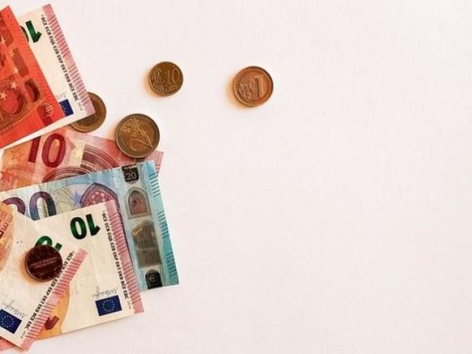 BNR Curs valutar 28 ianuarie. C&acirc;t costă un euro