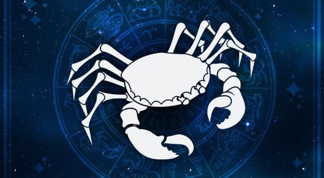 Horoscop februarie 2019 Rac. O lună cu avansare la locul de muncă